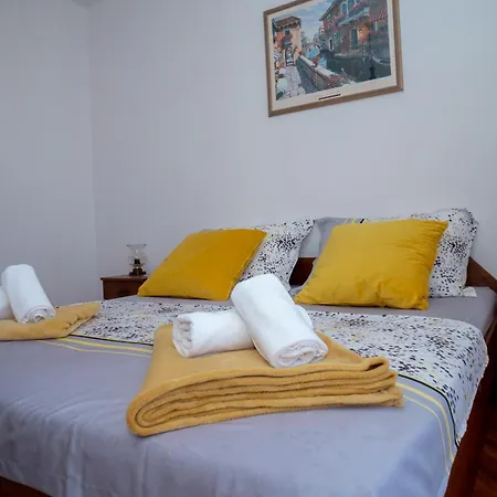 Apartment Beata Trogir-okrug *