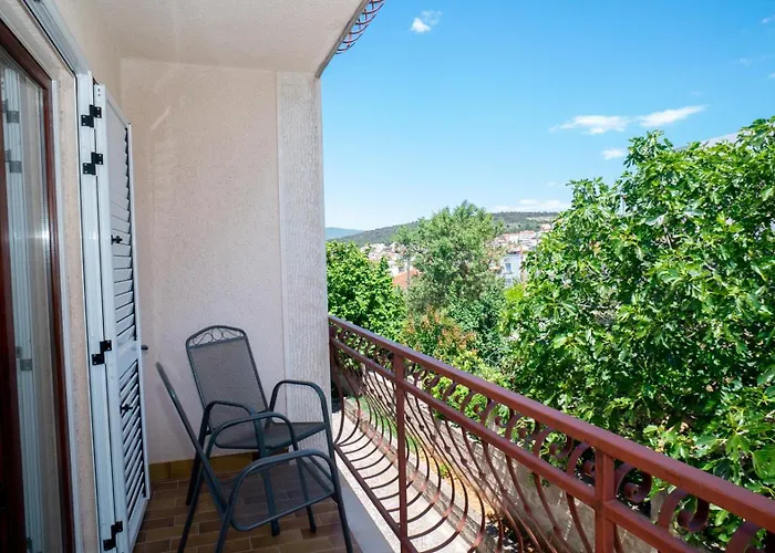 公寓 Beata Trogir-okrug 特罗吉尔