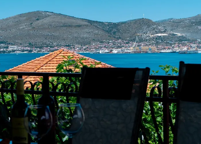 Beata Trogir-okrug 公寓