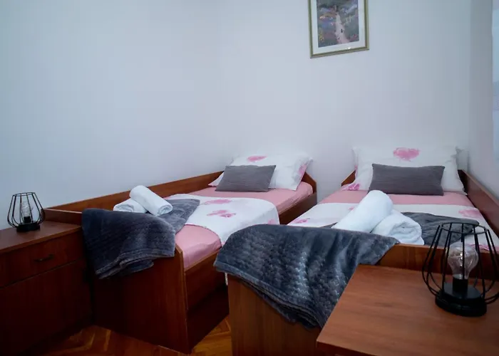 公寓 Beata Trogir-okrug